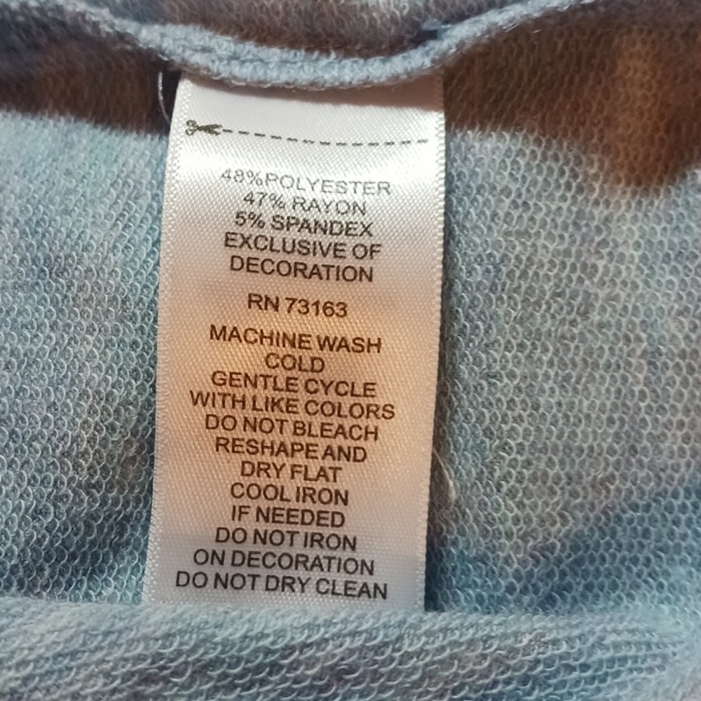 Curio Women Super Soft Light Blue Sweatshirt - Picture 6 of 6